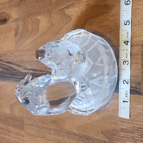 Royal Crystal Mother & Baby Penguin On Frosted Base Paperweight - Picture 10 of 14